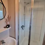 度假居 Gezellig Gemoderniseerd Op De Veluwe *